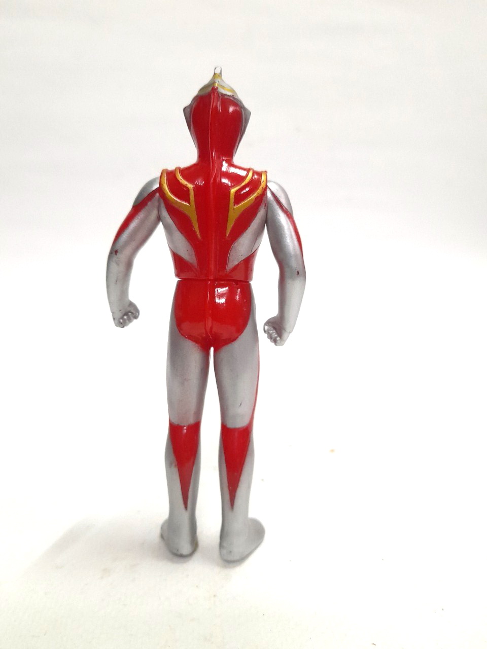 ซอฟ 5-5.5 นิ้ว อุลตร้าแมนไกอา มือสอง สภาพดี มีรอยบ้าง มีปั๊มใต้เท้า