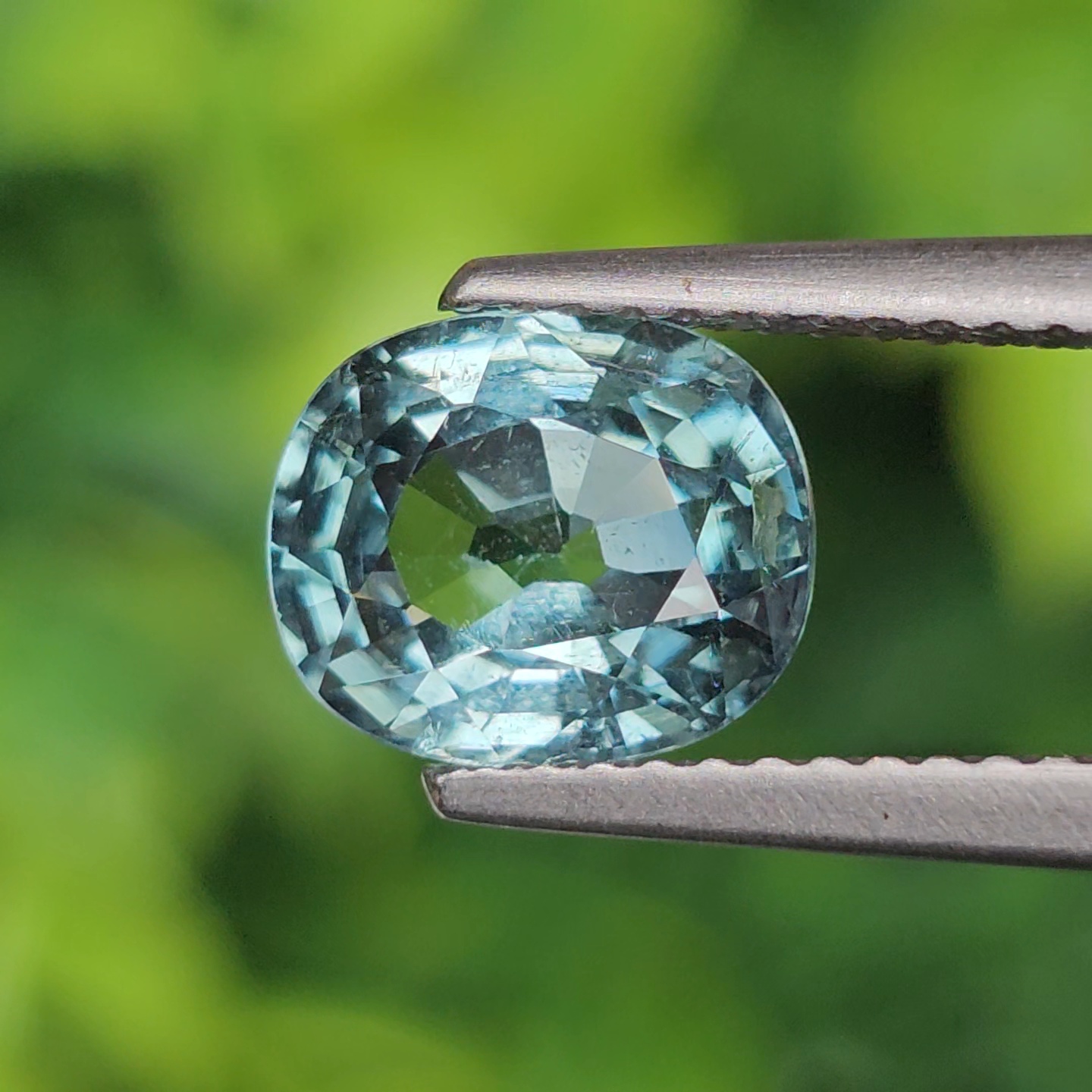 พลอย ทัวร์มาลีน (Tourmaline) 2.02 กะรัต (Cts.) พลอยแท้ อัญมณีมงคลประจําวันเกิด เครื่องประดับพลอย