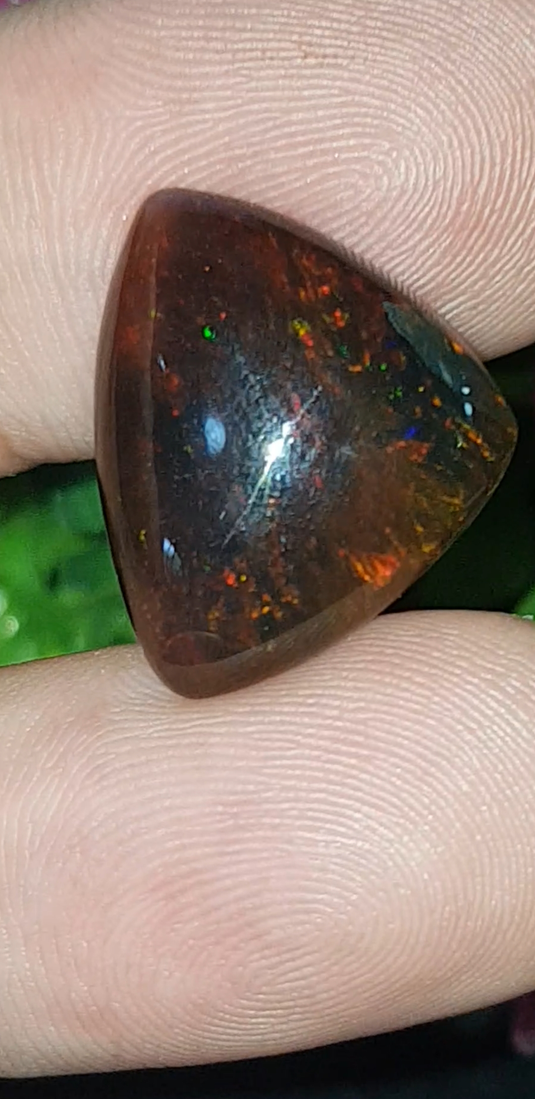 พลอย โอปอล Opal 8.14 กะรัต (Cts.) พลอยแท้ อัญมณีมงคลประจําวันเกิด เครื่องประดับพลอย