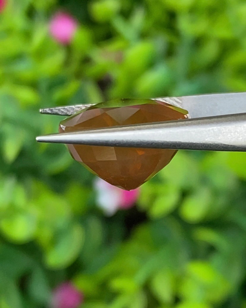 พลอย โอปอล Opal 12.04 กะรัต (Cts.) พลอยแท้ อัญมณีมงคลประจําวันเกิด เครื่องประดับพลอย