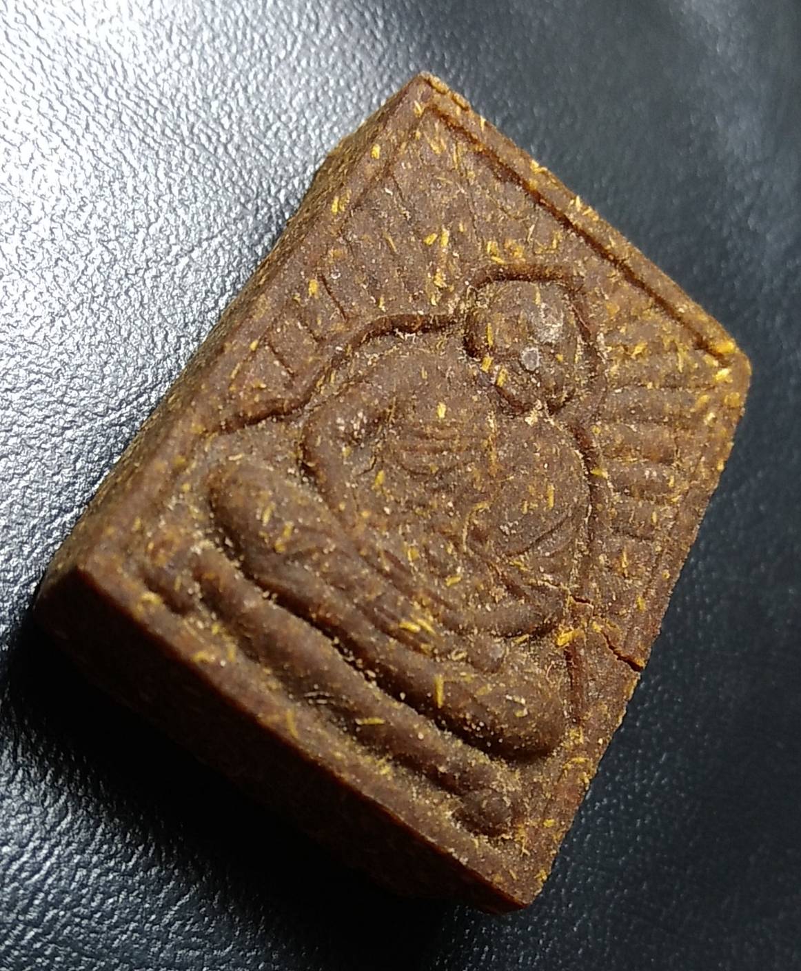 ก058 หลวงพ่อเปิ่น วัดบางพระ พิมพ์รัศมี เนื้อผงว่านยาจินดามณี