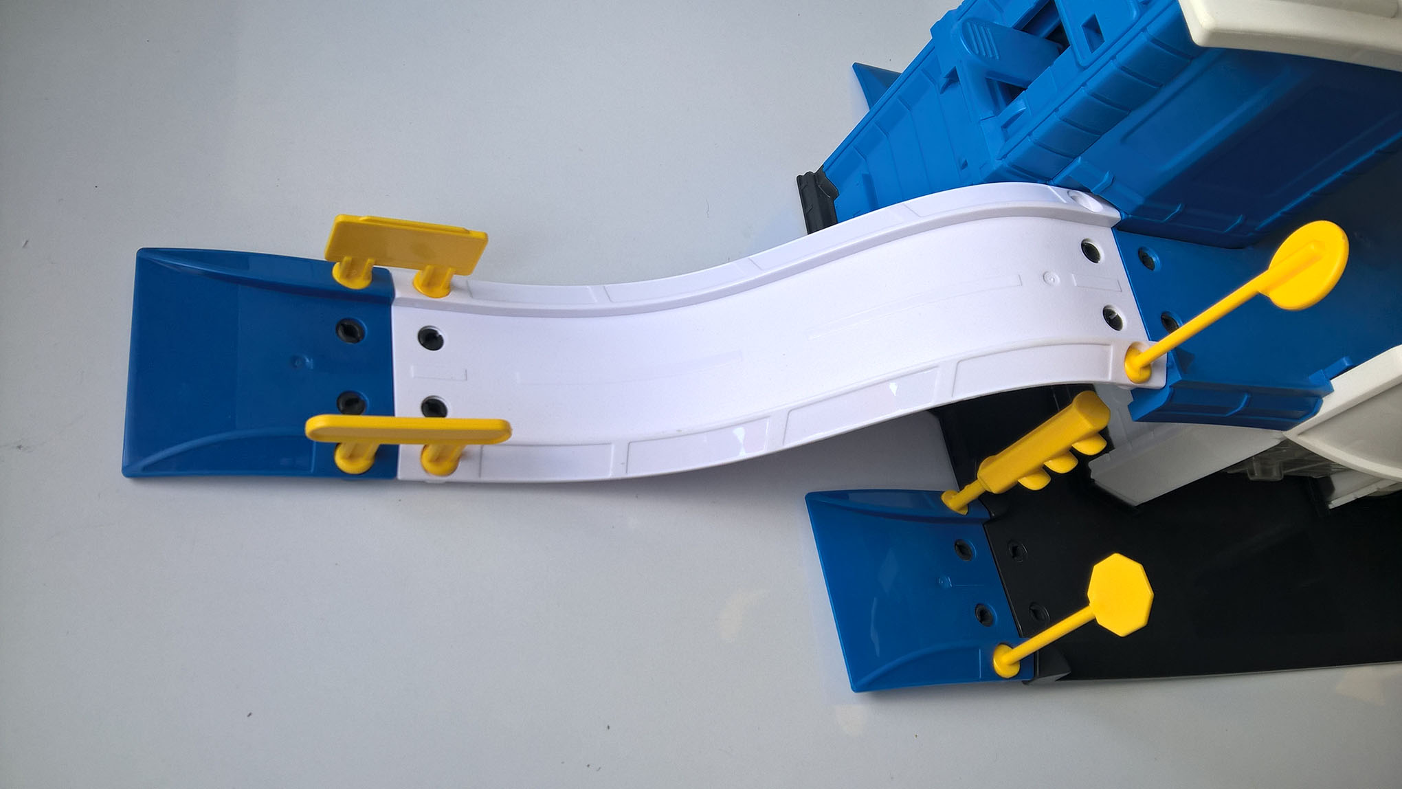 ชุดเซ็ทรางรถเหล็ก Die Cast มาจอเร็ต Polizei Station สถานีตำรวจ สภาพดีมาก แกะเพื่อโชว์#รถเหล็ก ใช้เล่นกับรถเหล็ก ขนาดประมาณ 1:64 และเครื่องบินสเกลใกล้เคียงกัน ขนาดโดยประมาณ 72*22 cm. ***ไม่มีรถให้