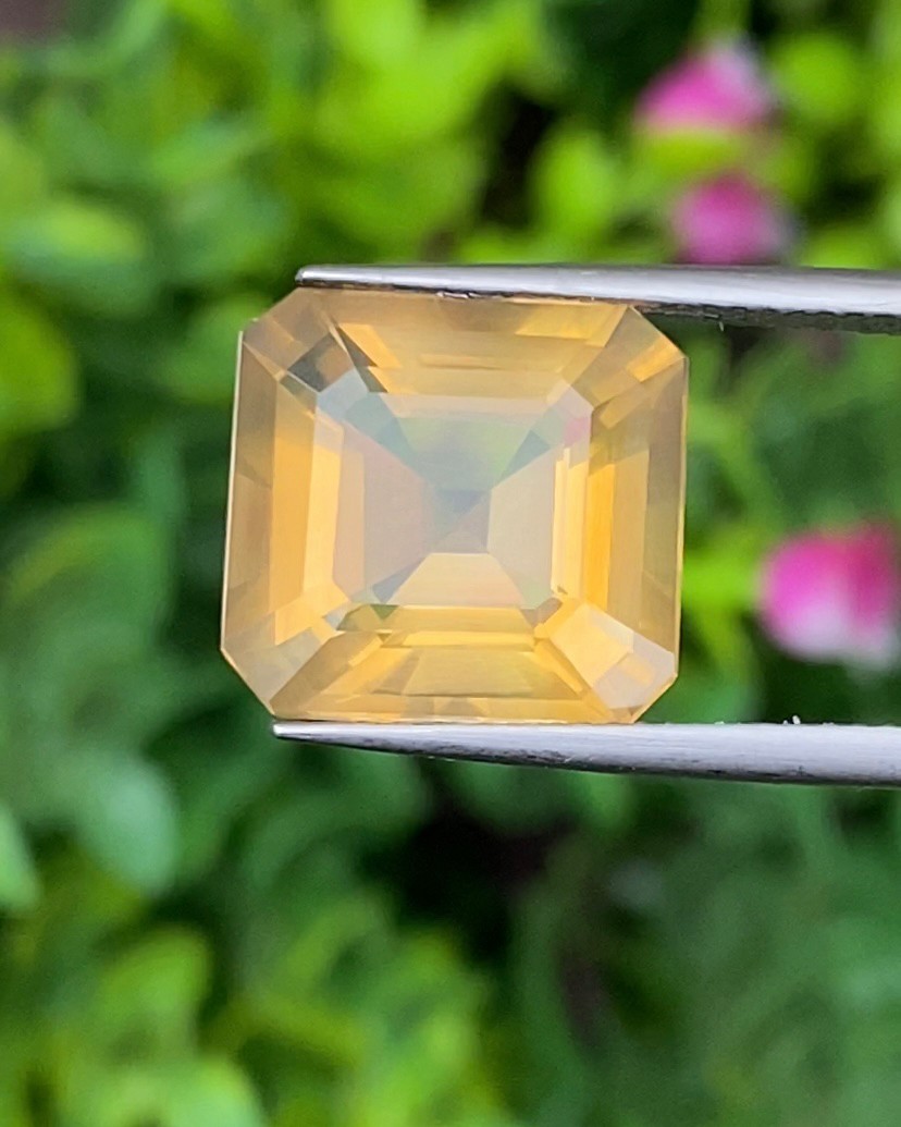 พลอย ไฟร์ โอปอล Fire Opal 6.55 กะรัต (Cts.) พลอยแท้ อัญมณีมงคลประจําวันเกิด เครื่องประดับพลอย