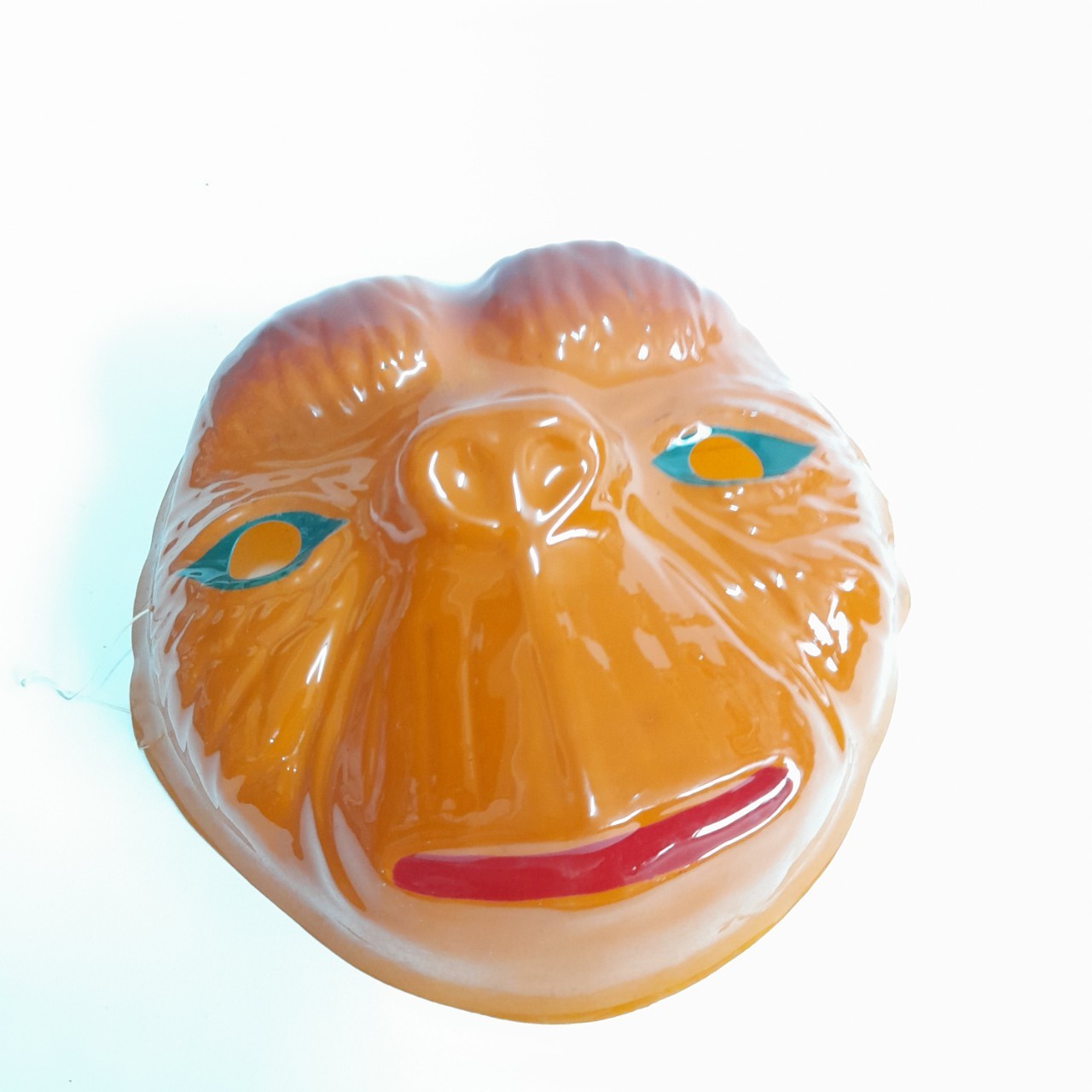 หน้ากากพลาสติกบาง อีที จาก อีทีเพื่อนรัก ขนาดตามรูป เก่าเก็บเก่าตามสภาพ หายากมากๆ ไม่พบบ่อย