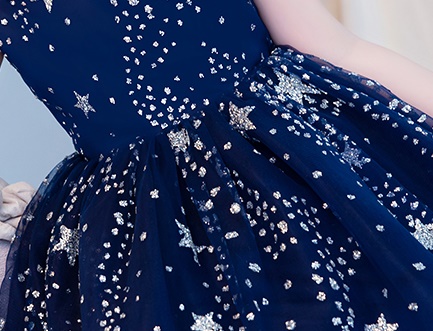 Pre-order ชุดราตรีเด็ก แขนกุด แต่งเกล็ดเงินรูปดาว กระโปรงพองสวย ซิปหลัง