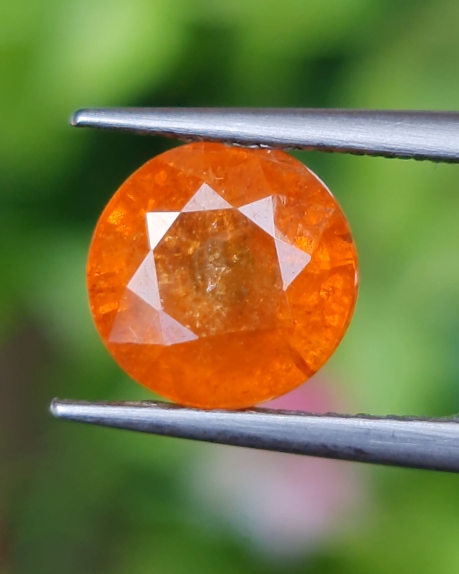 พลอย สเปสซาร์ไทต์ Spessartite Garnet 2.42 กะรัต Cts. พลอยแท้ อัญมณีมงคลประจําวันเกิด เครื่องประดับพลอย