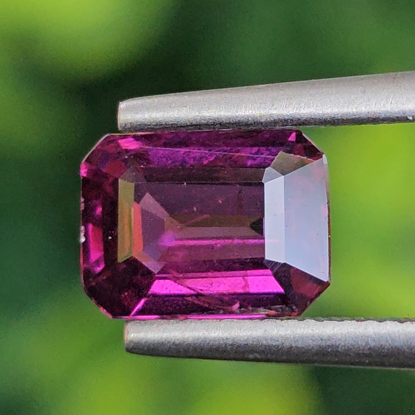 พลอย อุมบาไลต์ การ์เน็ต Umbalite Garnet 1.26 กะรัต (Cts.) ดิบ Unheated ลอยแท้ อัญมณีมงคลประจําวันเกิด เครื่องประดับพลอย