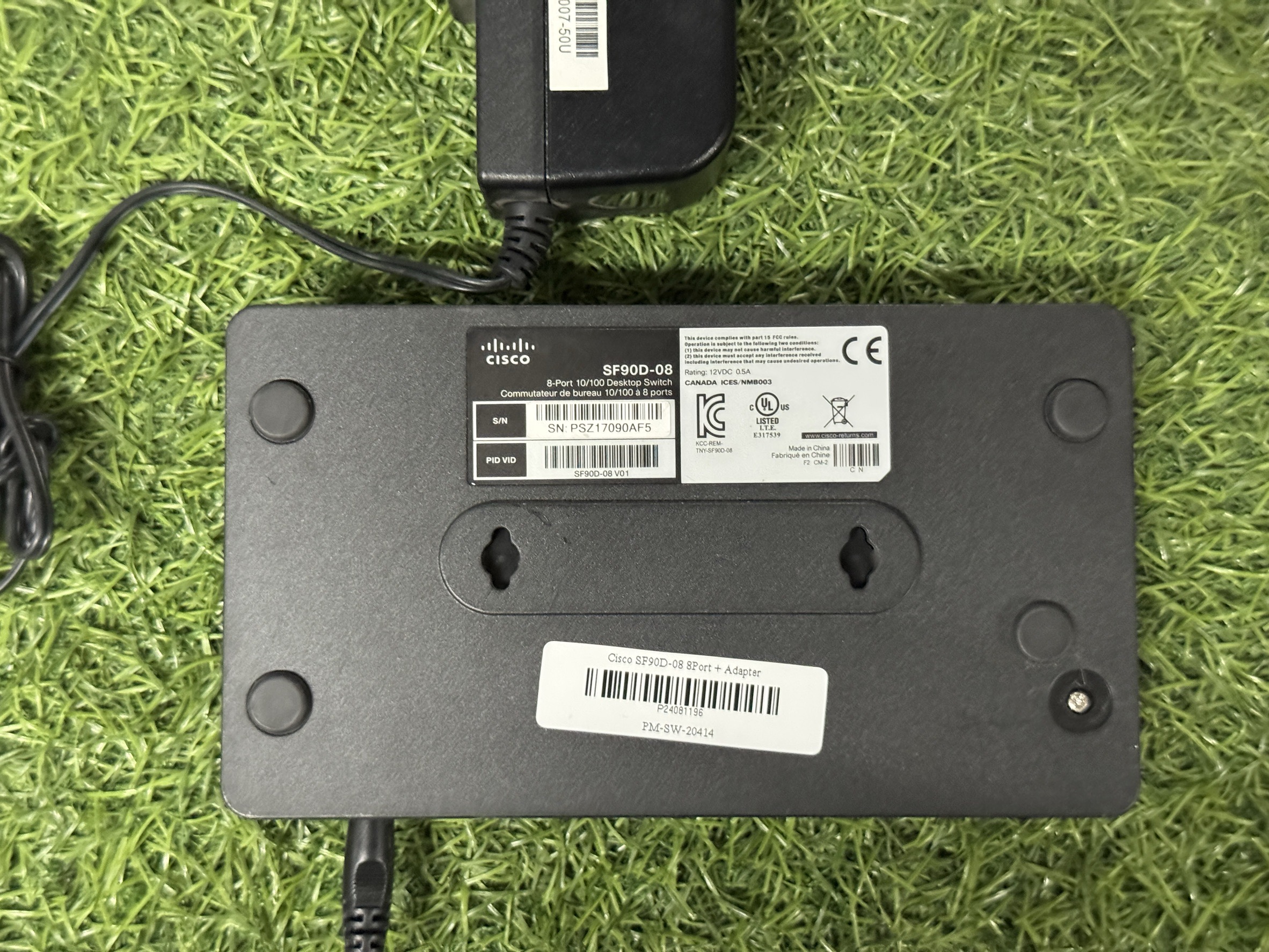 Switch Cisco SF90D-08 8Port + Adapter มี 17 ตัว