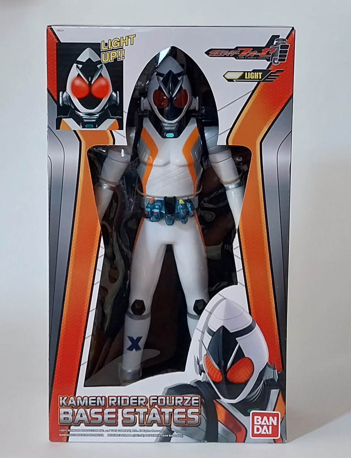 มือ1 กล่องมีตำหนิบ้าง ไรเดอร์โฟเซ่ Fourze ขนาดประมาณ 30 ซม. ของแท้ Bandai2014 รุ่น Light Up