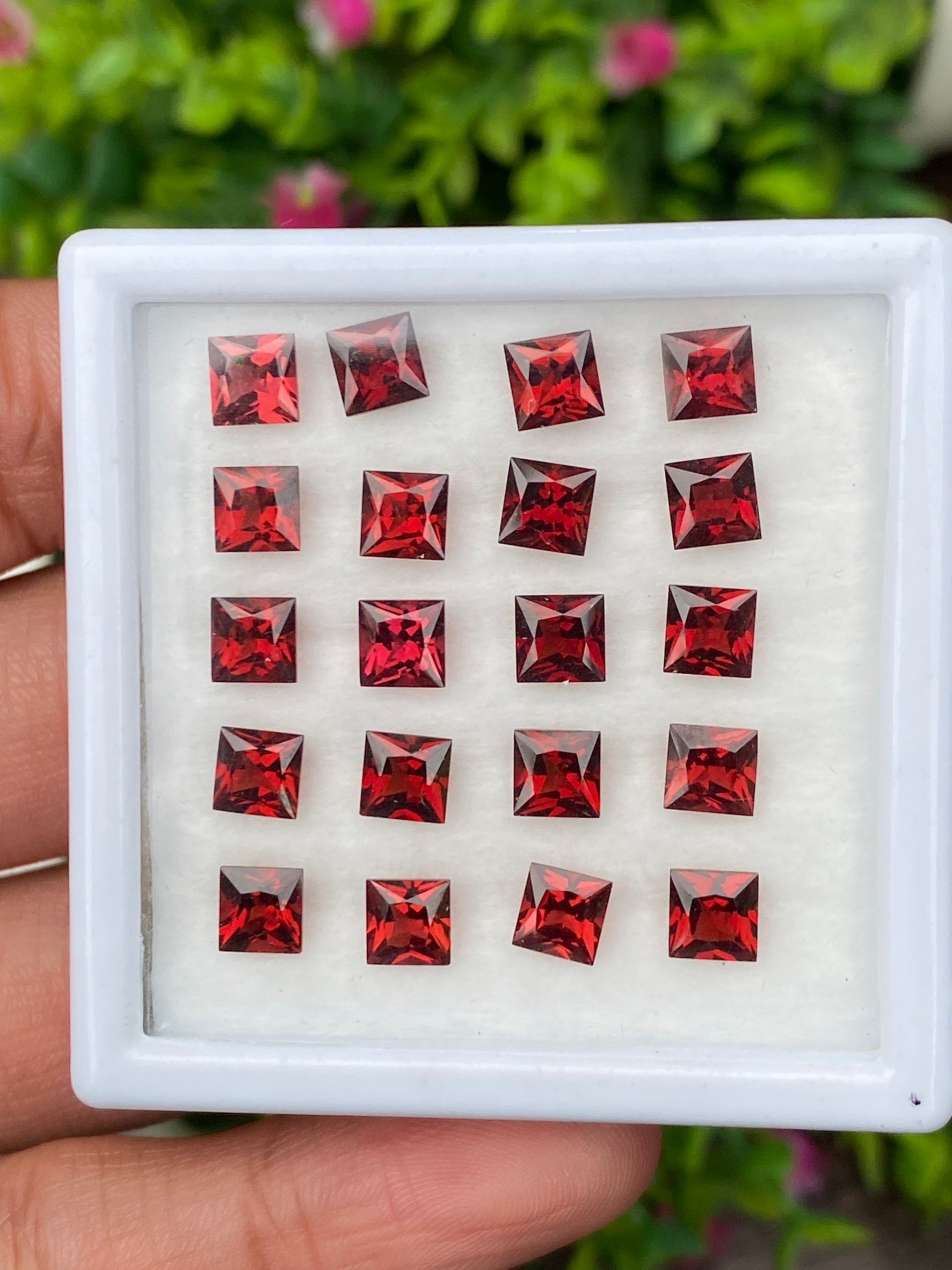 พลอย โกเมน Garnet 20 เม็ด (pcs.) 15.52 กะรัต (Cts.) พลอยแท้ อัญมณีมงคลประจําวันเกิด เครื่องประดับพลอย