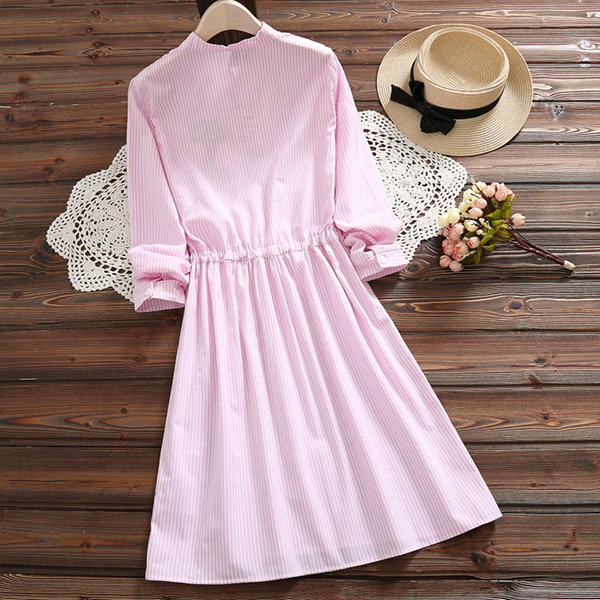 เดรสเชิ้ตแขนยาว เอวผูกจั๊ม แต่งปักลายวินเทจ (12290LM)