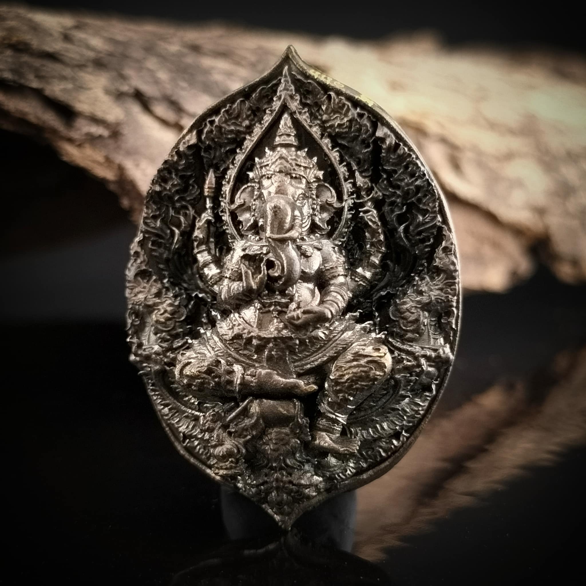 พระพิฆเณศหลังพญาครุฑ รุ่น จิตสมปรารถนา