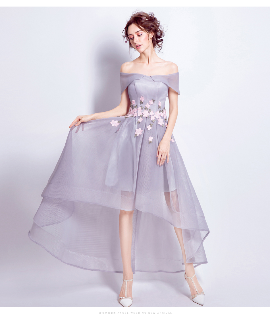 Pre-order ชุดแฟนซี ชุดเจ้าสาว ชุดราตรีสั้น สีเทา ไหล่ปาด หน้าสั้นหลังยาว แต่งดอกไม้ ซิปหลัง