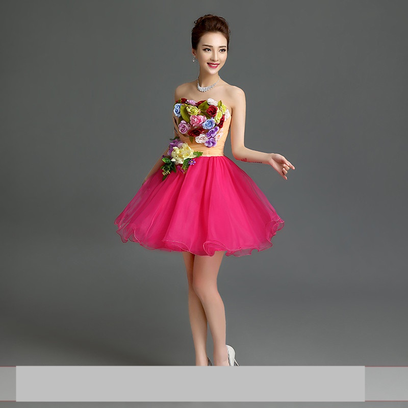 Pre-orderชุดแฟนซีชุดราตรีสั้นเกาะอก แต่งดอกไม้สามมิติ กระโปรงพองสวย