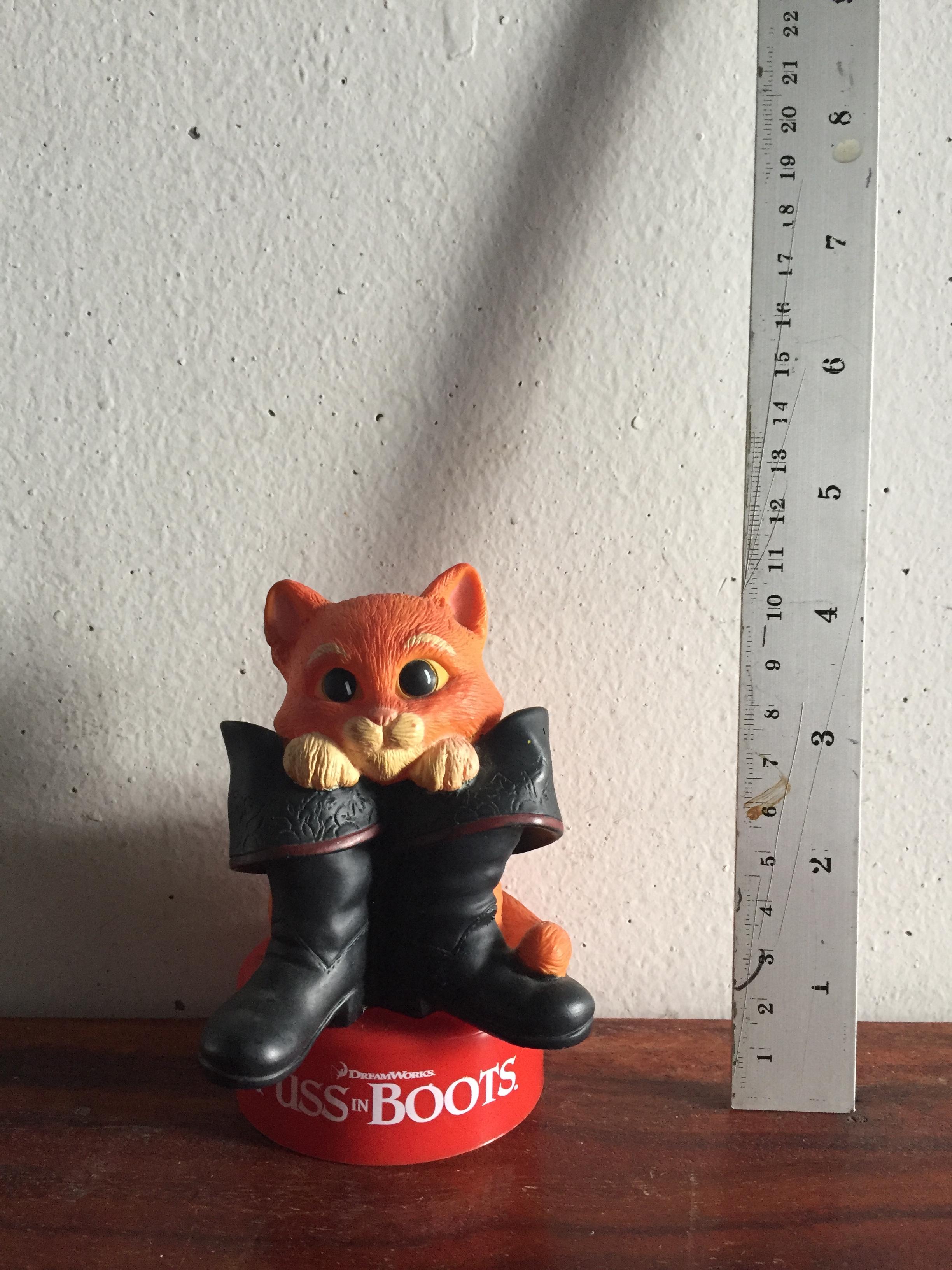 ของสะสมจากโรงหนัง ท๊อปเปอร์ พุซ อิน เดอะ บูทส์ ตอนเด็ก Puss in the Boots
