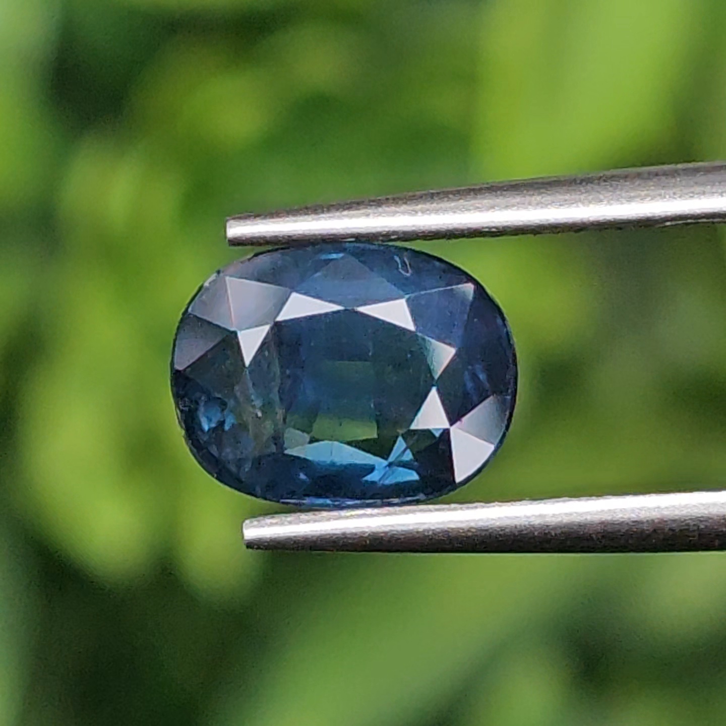 พลอย ไพลิน Blue Sapphire 2.64 กะรัต (Cts.) พลอยแท้ อัญมณีมงคลประจําวันเกิด เครื่องประดับพลอย