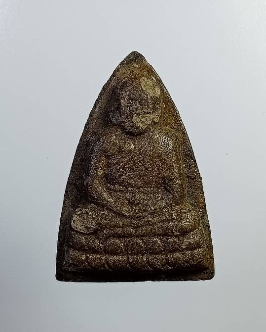 ผ1808 หลวงปู่ทวดศรีอริยะ เนื้อผงผสมว่าน แร่กายสิทธิ์ แร่เหล็กไหล หลวงปู่คลิ้ง วัดนาสีทอง จ.สงขลา ปี 2539