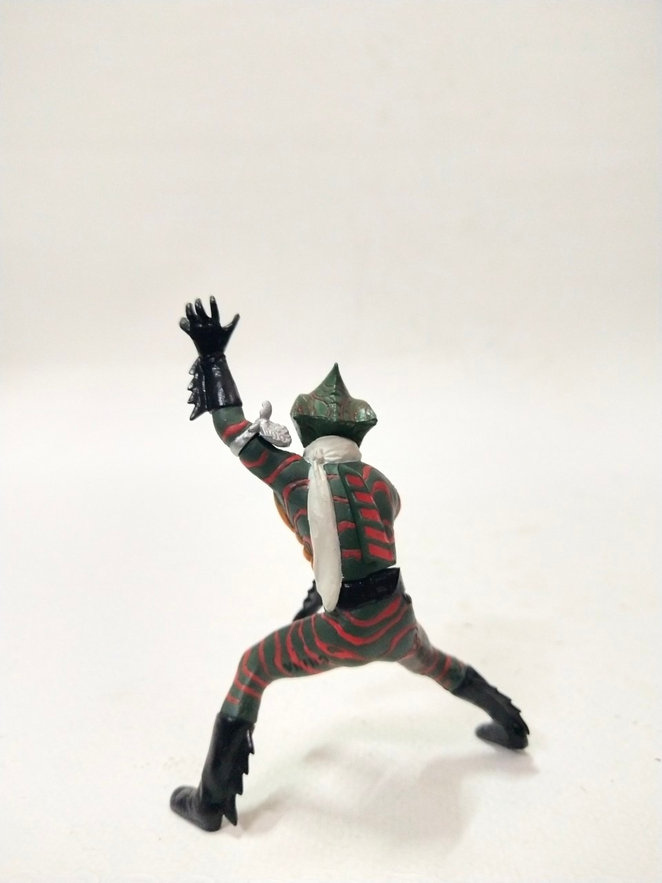 กาชาปอง ไรเดอร์ อเมซอน ขนาดตามรูป มือสองสภาพดี มีรอยบ้าง ไม่มีฐานน้ำแข็ง