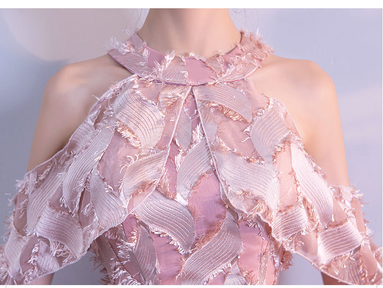 ชุดราตรียาวคล้องคอแต่งระบายไหล่สีชมพูNude กระโปรงตาข่าย (เชือกผูกหลัง)