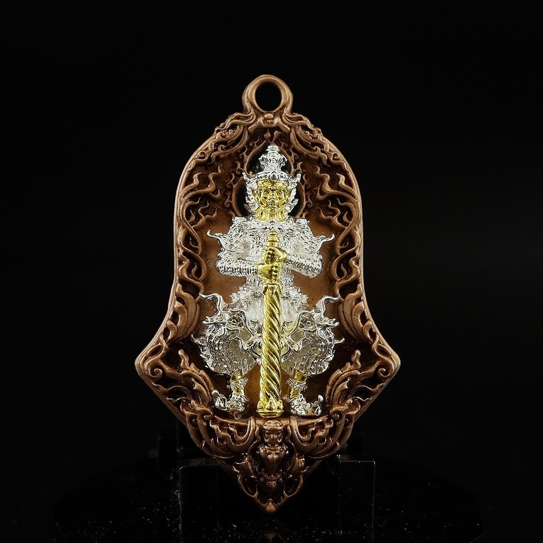 เหรียญจำปีพุทธศิลป์ท้าวเวสสุวรรณโณ รุ่นทวิเทวา รายการที่ 11.4 เนื้อสัมฤทธิ์ ซาตินแดง องค์ชุบจิวเวลรี่