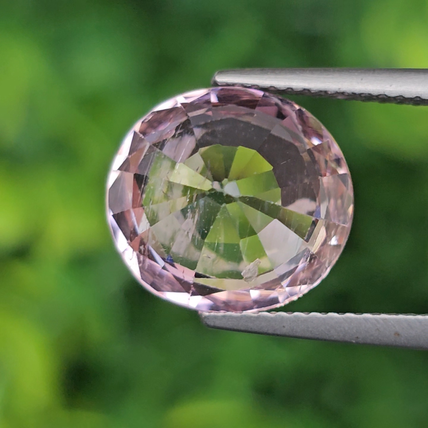 พลอย ทัวร์มาลีน Tourmaline 6.73 กะรัต (Cts.) พลอยแท้ อัญมณีมงคลประจําวันเกิด เครื่องประดับพลอย