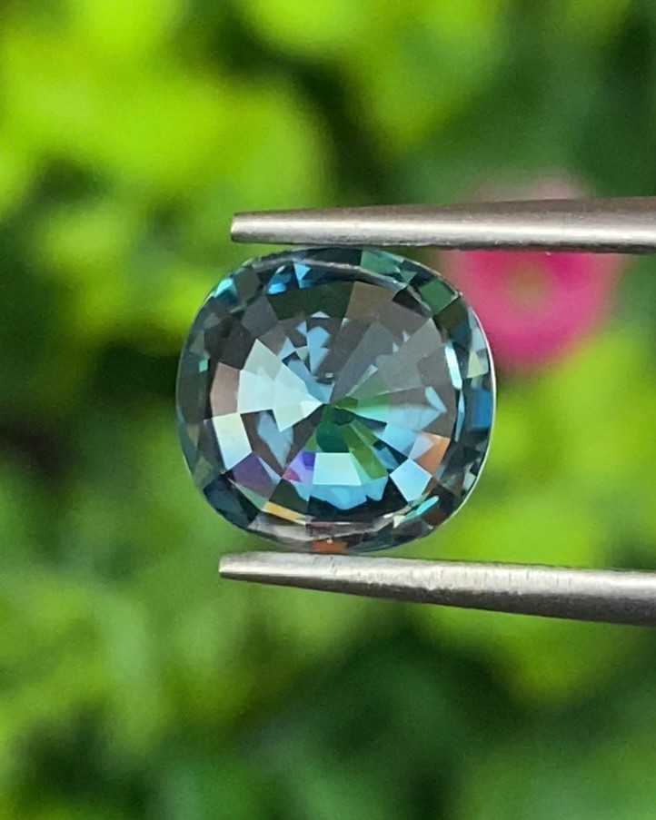 พลอย เพทาย Natural Zircon 2.71 กะรัต (Cts.) พลอยแท้ อัญมณีมงคล ประจําวันเกิด เครื่องประดับพลอย