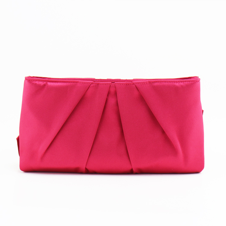 พร้อมส่ง Evening Clutch กระเป๋าออกงาน VictoriaDelef ผ้าซาติน จับเดรป