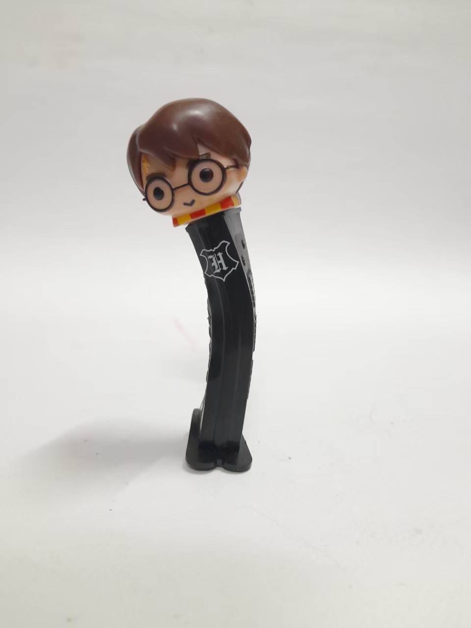 มีหลายภาพ,ที่ใส่ขนมPEZ ลาย แฮรรี่ พอตเตอร์ **โดนความร้อน บิดงอ มือ2ขายตามสภาพ