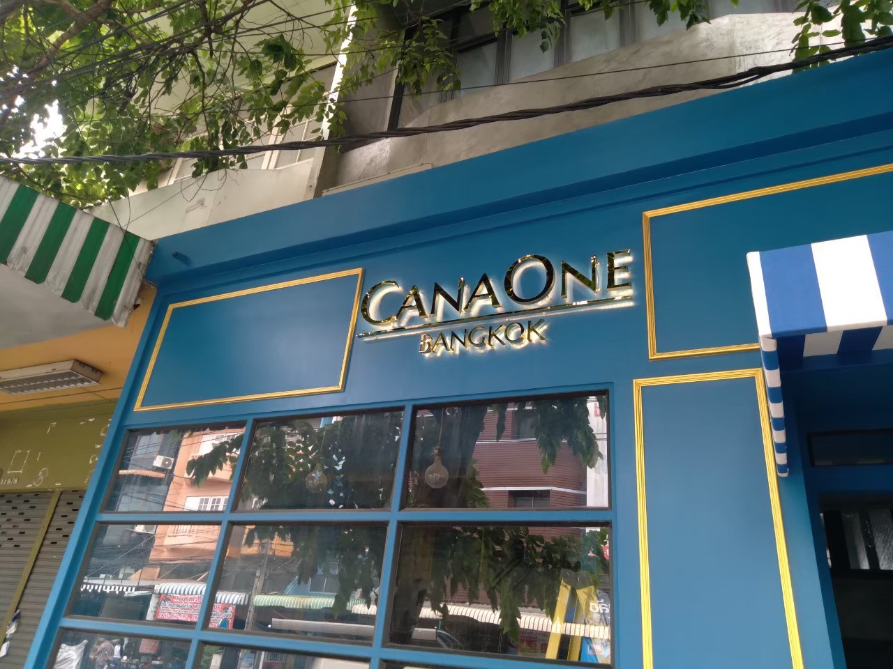 ป้ายไฟออกหลัง