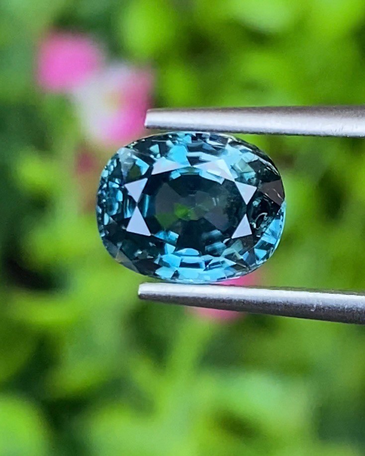 พลอย เพทาย (Zircon) 3.24 กะรัต (Cts.) พลอยแท้ อัญมณีมงคลประจําวันเกิด เครื่องประดับพลอย