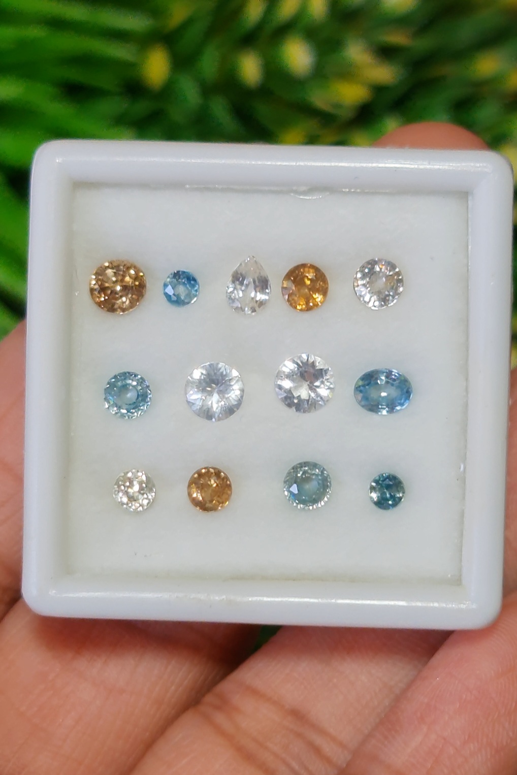 พลอย แฟนซี แซฟไฟร์ Fancy Sapphire 13 เม็ด 5.26 กะรัต (cts.) พลอยแท้ อัญมณีมงคลประจําวันเกิด เครื่องประดับพลอย