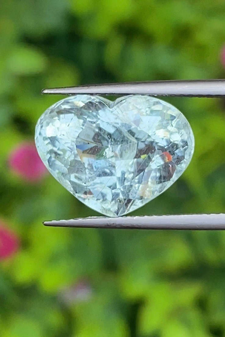 พลอย อความารีน Aquamarine 7.63 กะรัต (Cts.) พลอยแท้ อัญมณีมงคลประจําวันเกิด เครื่องประดับพลอย