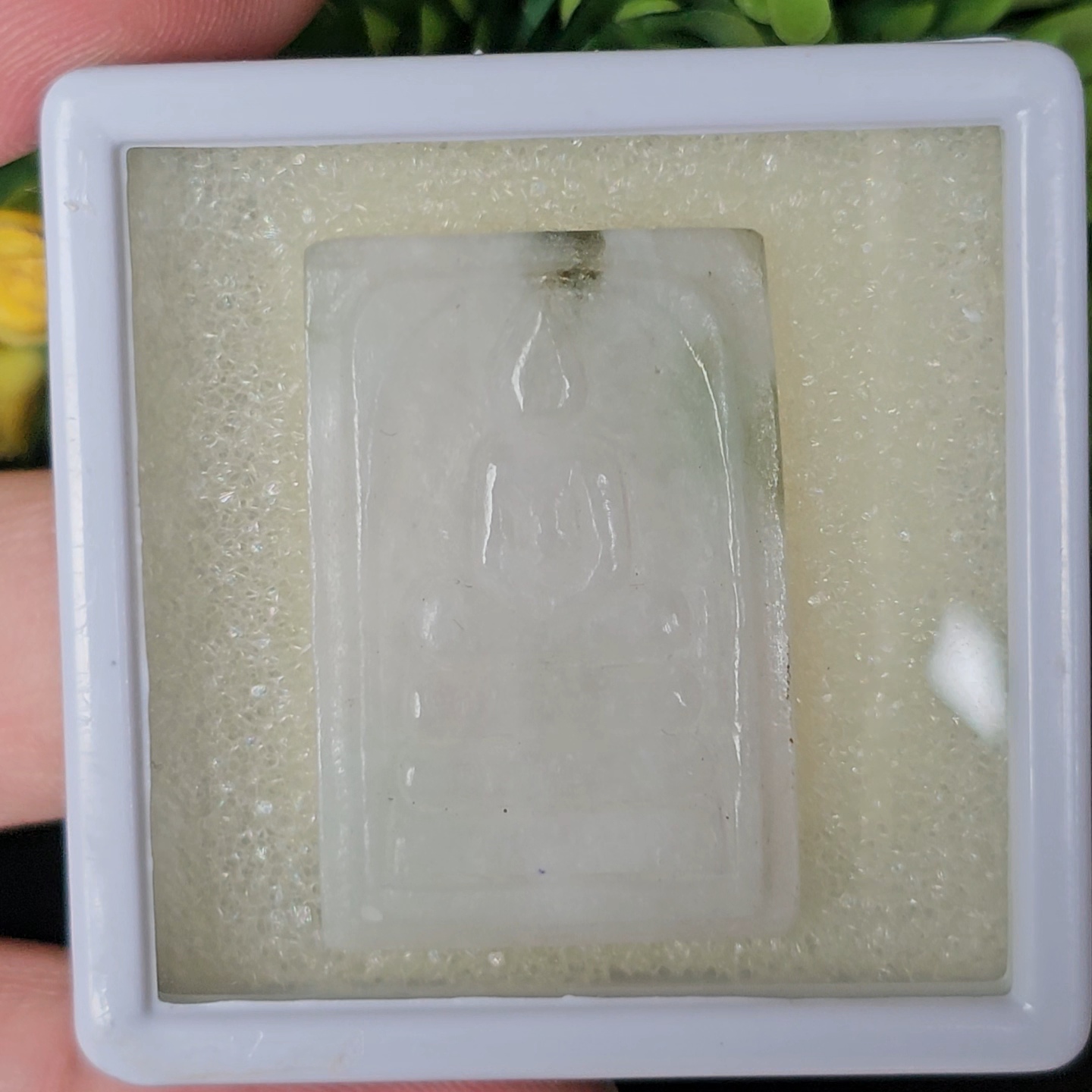 หยก แกะสลัก รูป พระ (Burmese jadeite) 55.93 กะรัต (cts.) หยก พม่า แท้