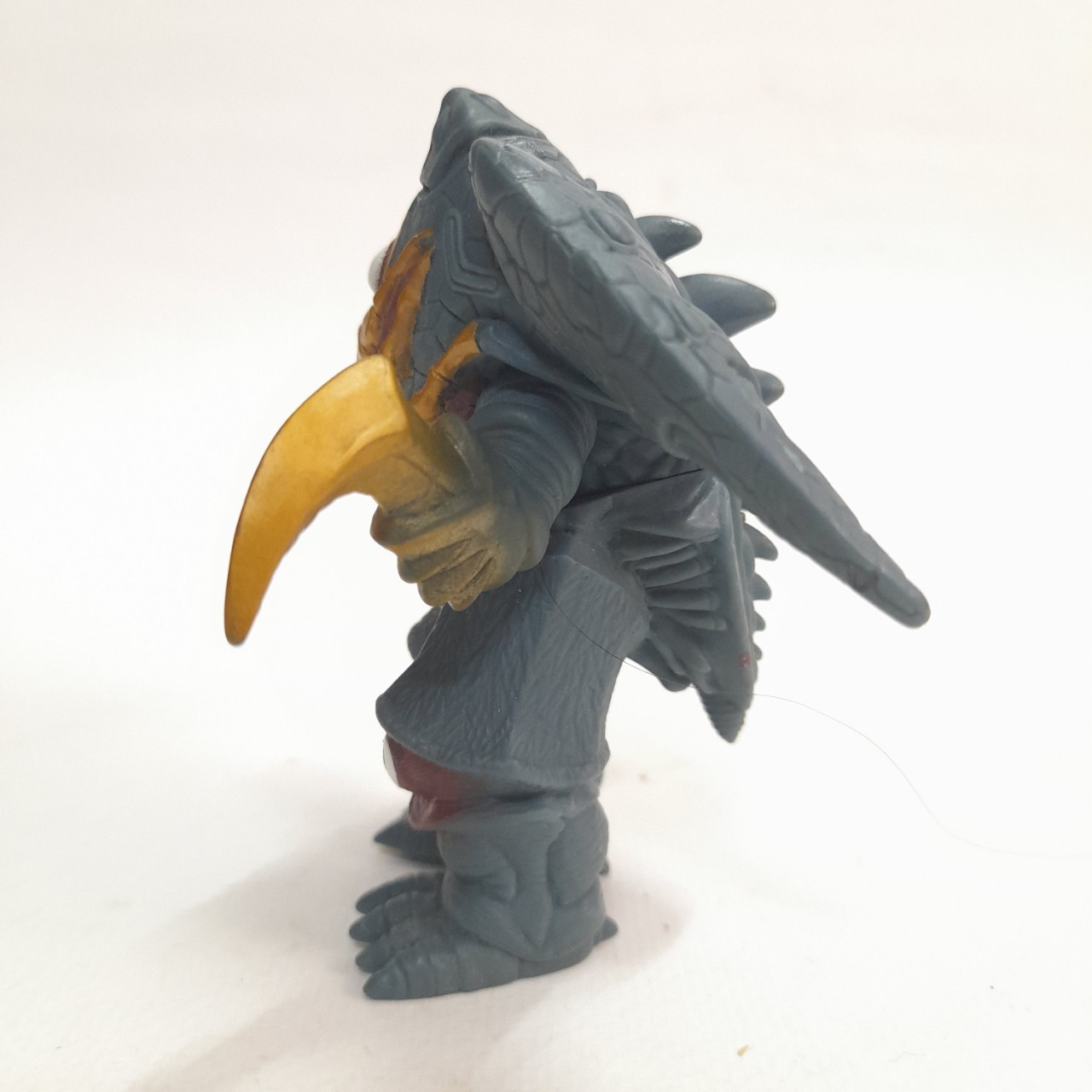 มีหลายภาพ,ซอฟ 3.5-4นิ้ว สัตว์ประหลาดไกเซอร์ โดบิชิ จากอุลตร้าแมนไกอา มือสองสภาพดี มีรอยบ้าง