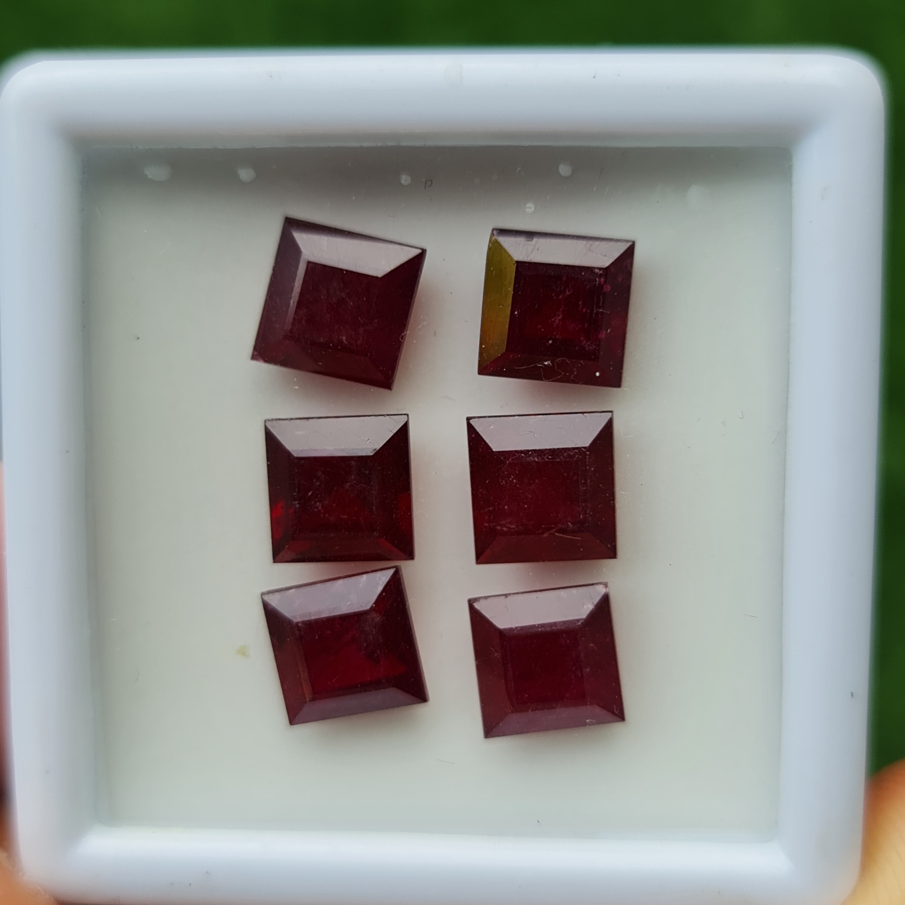 พลอย ทับทิม Ruby sapphire 6 เม็ด 16.30 กะรัต (Cts.) พลอยแท้ อัญมณีมงคลประจําวันเกิด เครื่องประดับพลอย