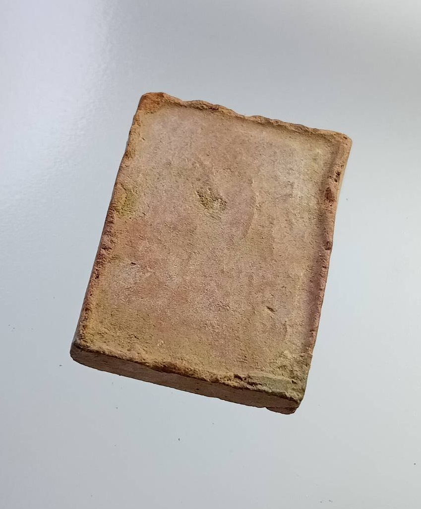 ผ2814 พระสมเด็จปรกโพธิ์ ปางประทานพร เนื้อดิน ไม่ทราบที่ครับ