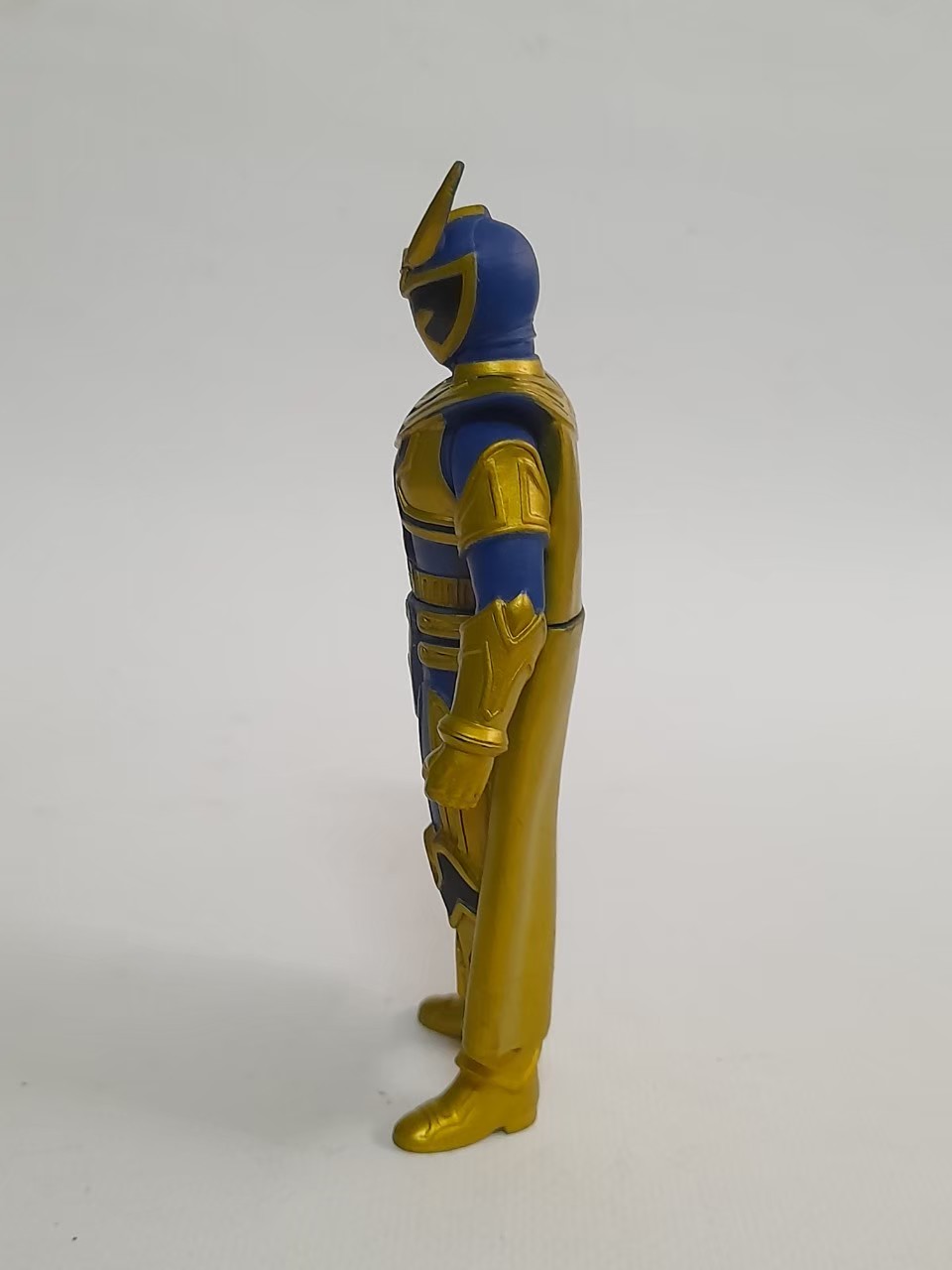 ปืนตะเกียงของมาจิไชนน์(ซ่อมสี) +ซอฟ5นิ้ว มาจิไชน์ จากขบวนการมาจิเรนเจอร์ ฝาปิดรังถ่าน งานโม วงจรใช้ได้ มือสองสภาพดี เก่าเก็บ