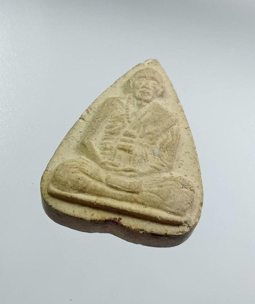 ผ3442 พระผงพิมพ์ใบโพธิ์ ครูบาดวงดี วัดท่าจำปี จ.เชียงใหม่