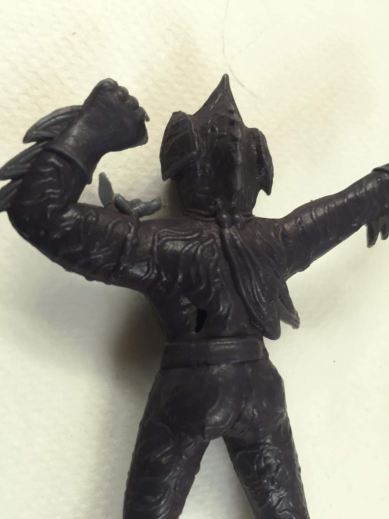 ตุ๊กตุ่นแอ๊นท์ ตัวแข็งกึ่งตัวเทียน สีน้ำเงินอมฟ้า ขนาด 4 นิ้ว ไรเดอร์อเมซอน มือสองสภาพดี ไม่ชำรุด