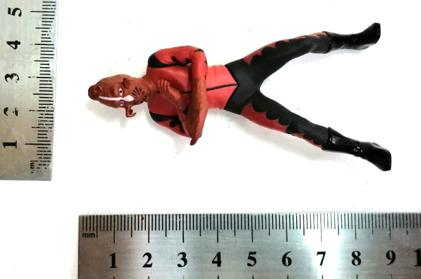 กาชาปอง HG SERIES ชุดสัตว์ประหลาดจากเรื่องคาเมนไรเดอร์1 Masked Rider 1 หรือ ไอ้มดแดงอาละวาด ตัวนี้คือ ซาโซริ โอโตโก(มนุษย์แมงป่อง) จากภาพยนตร์ ตอนที่ 4 ขนาดสูงราว 10 ซม.