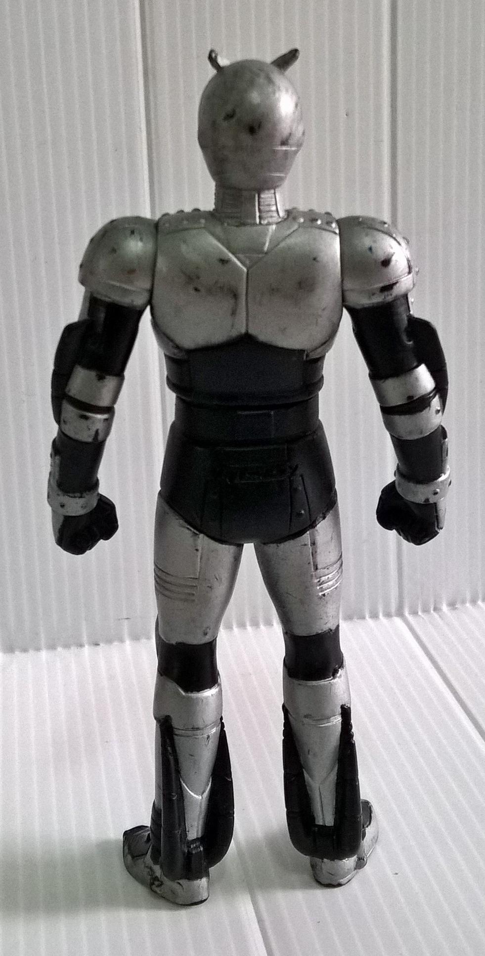 ของสะสม โมเดล ซอฟ4" ชาโดว์มูน Shadow Moon มีตำหนิ ตามภาพ จากซีรีย์ มาสไรเดอร์ Black