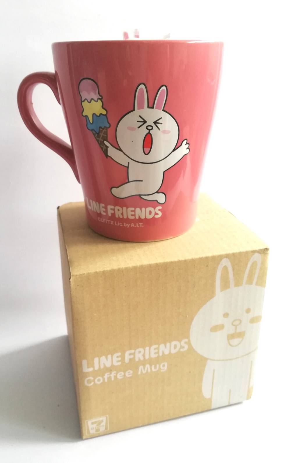 แก้วมักเซรามิกสีชมพู ลายตุ๊กตาไลน์ กระต่ายโคนี่ Cony ,Line Friends, พร้อมช้อนหัวโคนี่ และกล่อง ของสะสมจาก7-11