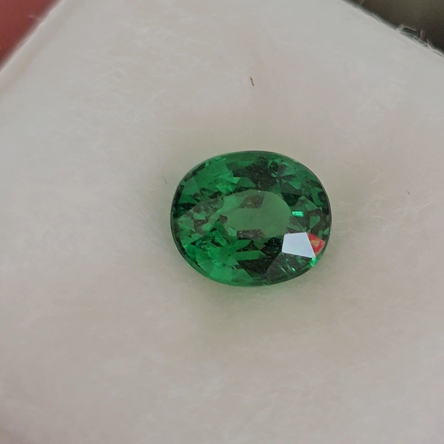 พลอย ซาโวไรท์ Tsavorite Garnet 1.26 กะรัต (Cts.) ดิบ Unheated พร้อมใบเซอร์ อัญมณีมงคลประจําวันเกิด เครื่องประดับพลอย