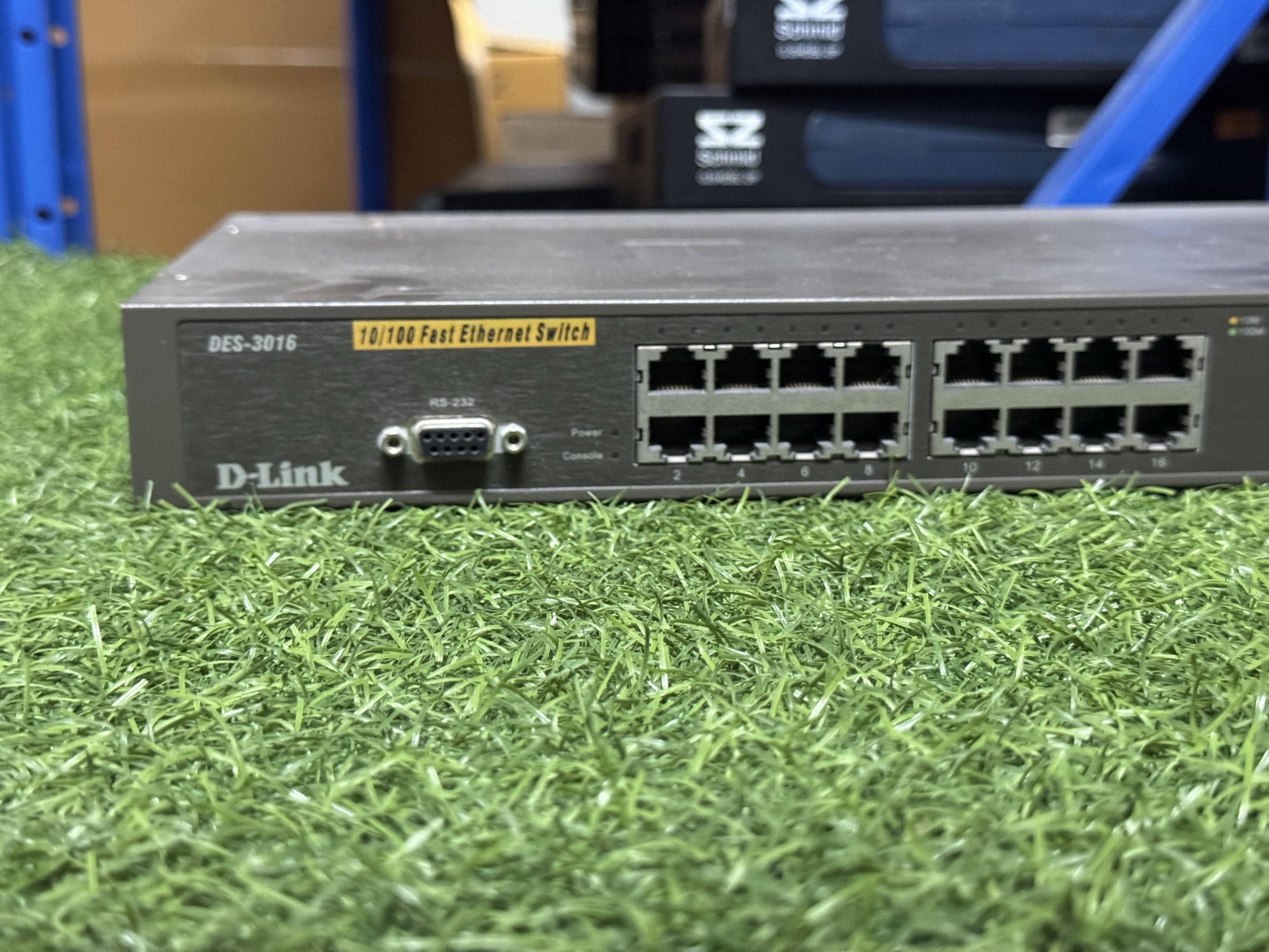 Switch สวิตซ์ฮับ D-Link DES-3016