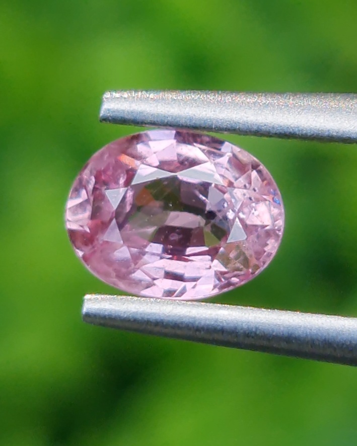 พลอย ชมพู ส้ม Pink Orange Sapphire 0.60 กะรัต (Cts.) ดิบ พลอยแท้ อัญมณีมงคลประจําวันเกิด เครื่องประดับพลอย