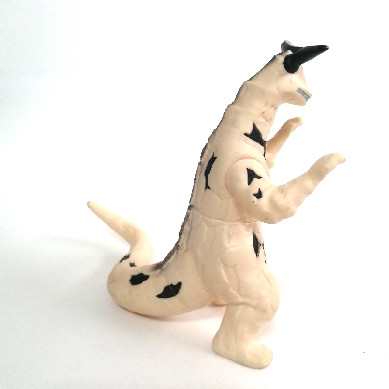 ซอฟ 5 - 5.5 นิ้ว สปาร์คดอล**ไม่มีสติ๊กเกอร์ สัตว์ประหลาด เอเรคิงส์ ขนาดตามรูป สภาพดี มีรอยบ้าง