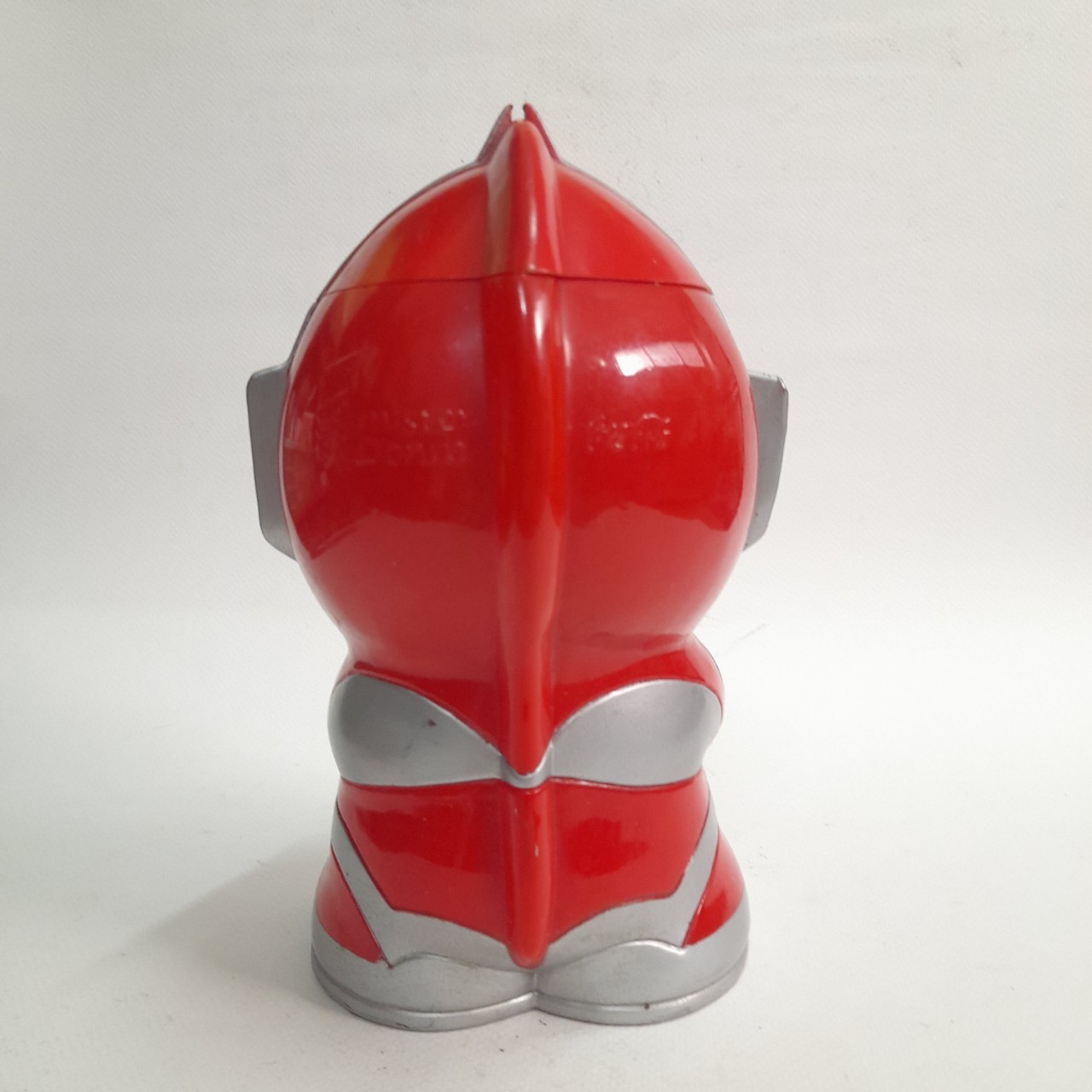 กระปุกออมสิน อุลตร้าแมน เปิดฝาได้ ของเอเพกซ์ทอยส์ ลิขสิทธิ์แท้ไชโยฯขนาดตามรูป มือสองสภาพดี มีรอยบ้างงานสะสมเก่าเก็บ