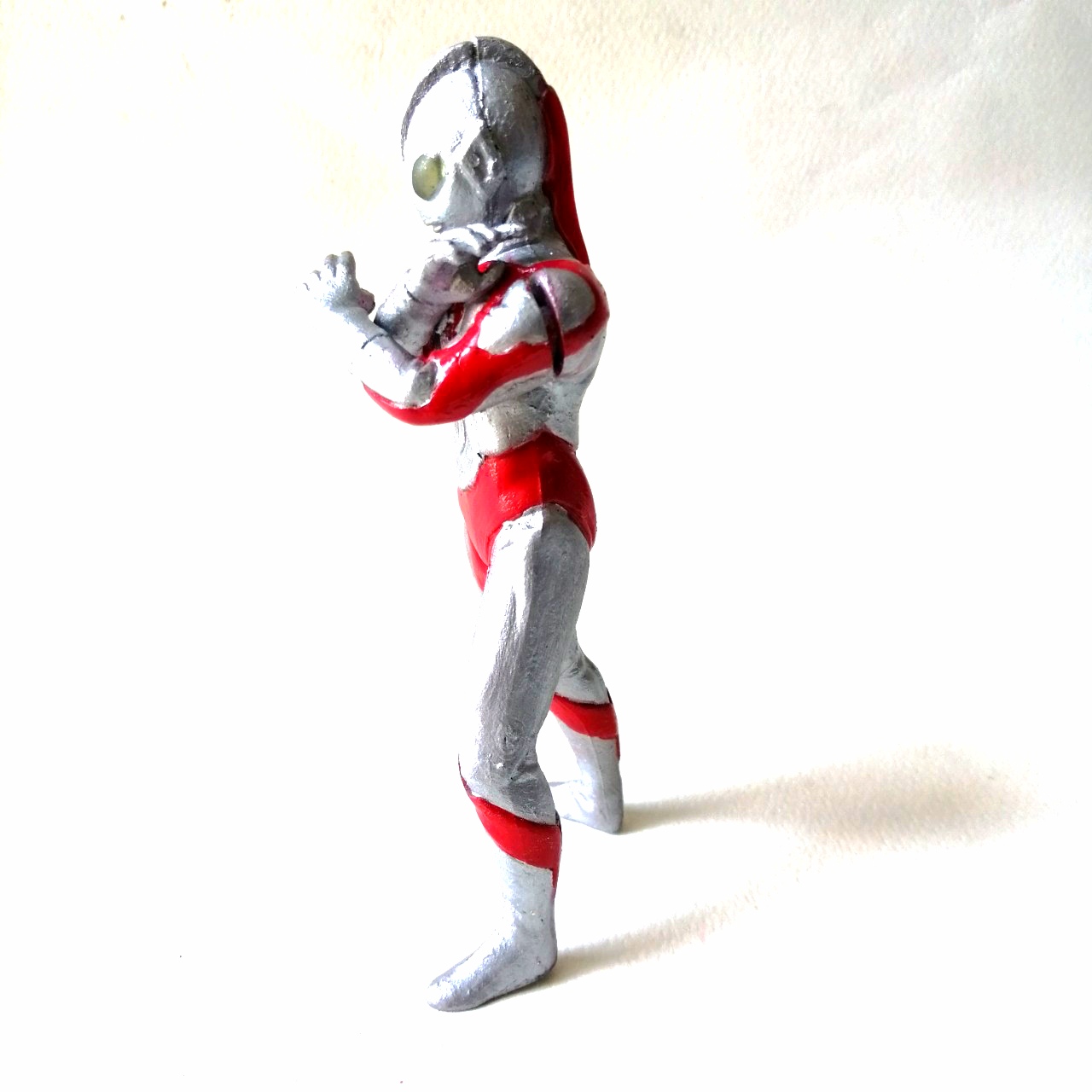 แคนดี้ทอย Apext อุลตร้าแมนมิลเลเนี่ยม งานฟิชโช่ ไม่มีฐาน -แยกแขนได้ หน้าติดกาวถาวร ซ่อมสี Candy toy, Ultraman Millenium, Fisho, arms separated, face glued, color repaired