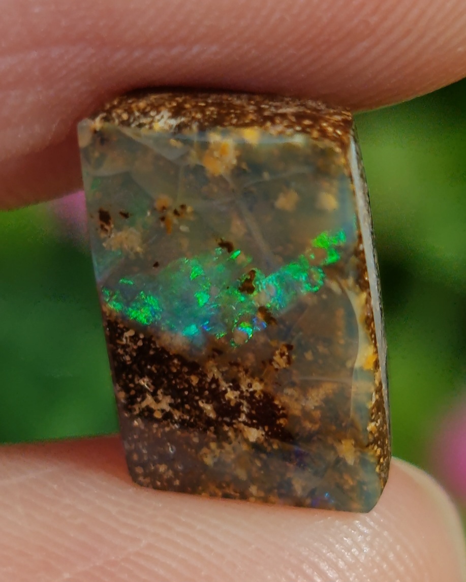 พลอย โบลเดอร์ โอปอล ออสเตรเลีย Australian Boulder Opal 4.90 กะรัต (Cts.) พลอยแท้ อัญมณีมงคลประจําวันเกิด เครื่องประดับพลอย