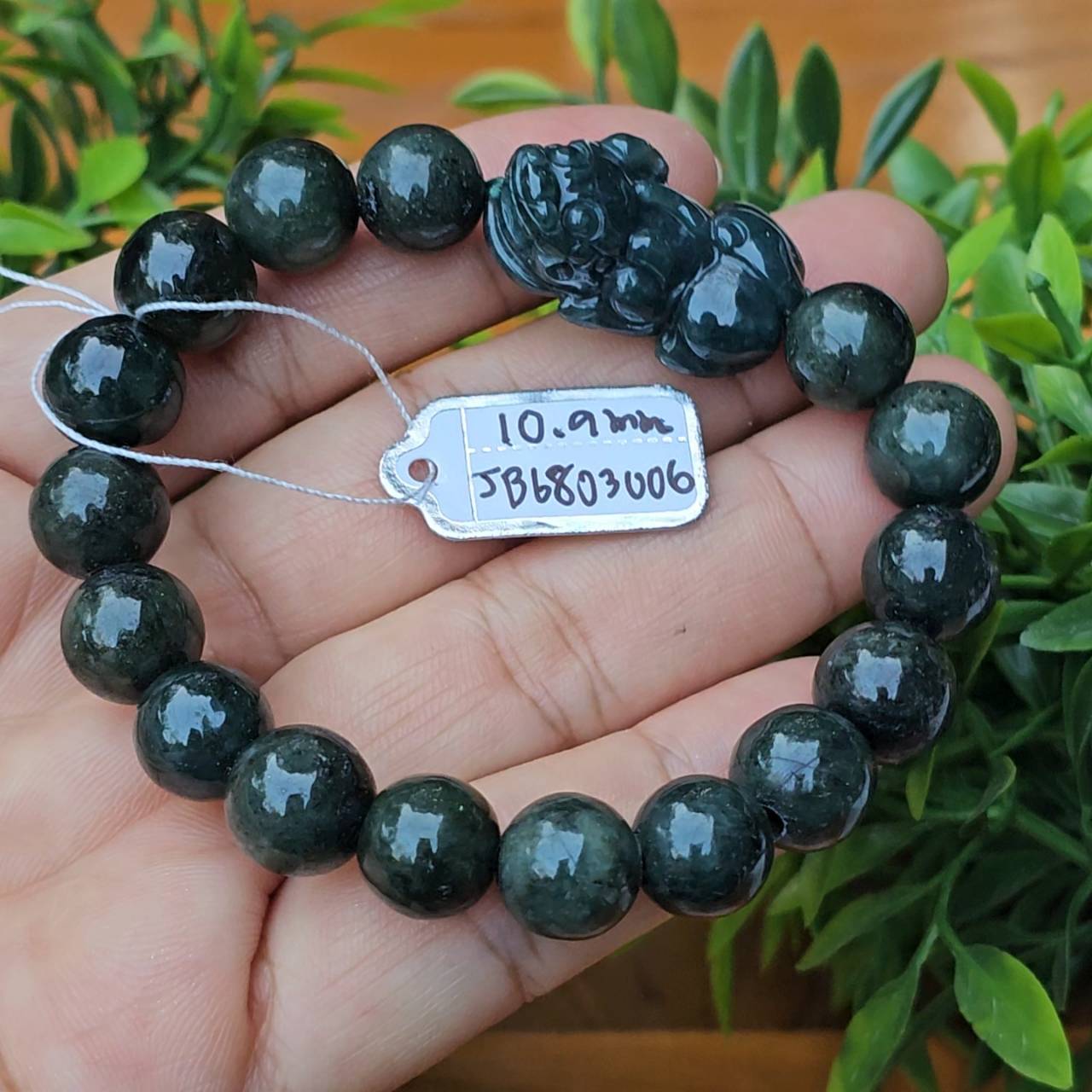 JB6803006 หยก พม่า แท้ Jade กำไล ปี่เซียะ ประคำหยก 10.9 มม. (Jadeite Beads Bracelet) พม่า (Myanmar)